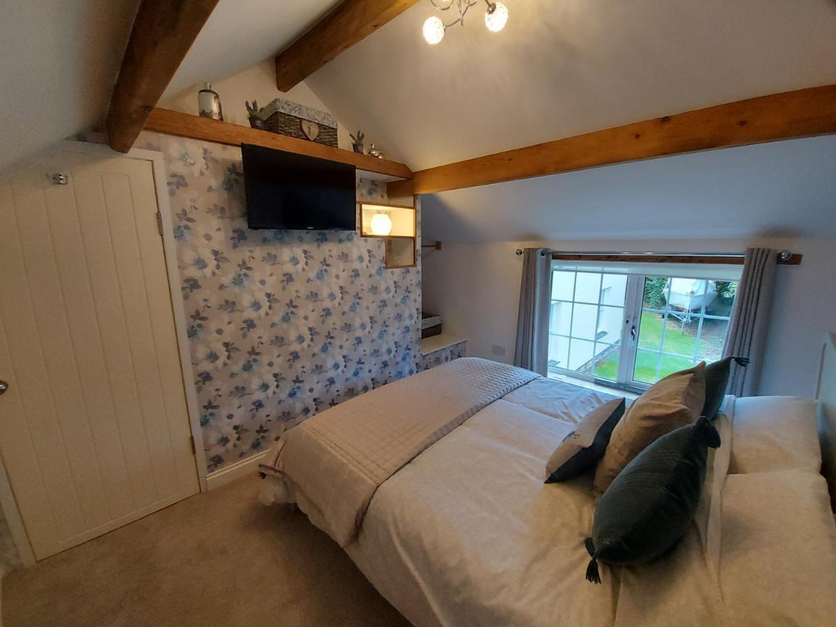 Saughall Mill Farm Cottage Chester Extérieur photo