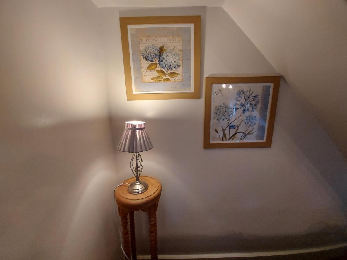 Saughall Mill Farm Cottage Chester Extérieur photo