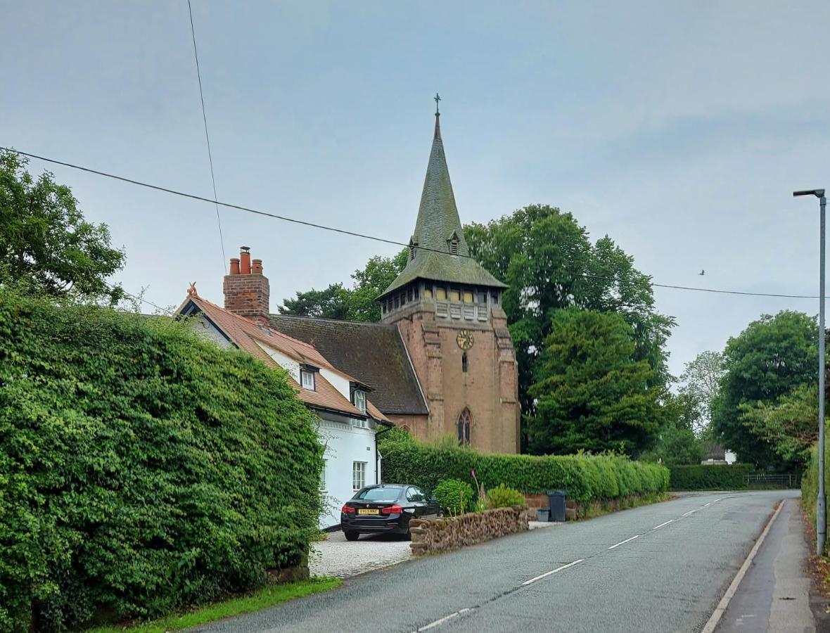 Saughall Mill Farm Cottage Chester Extérieur photo