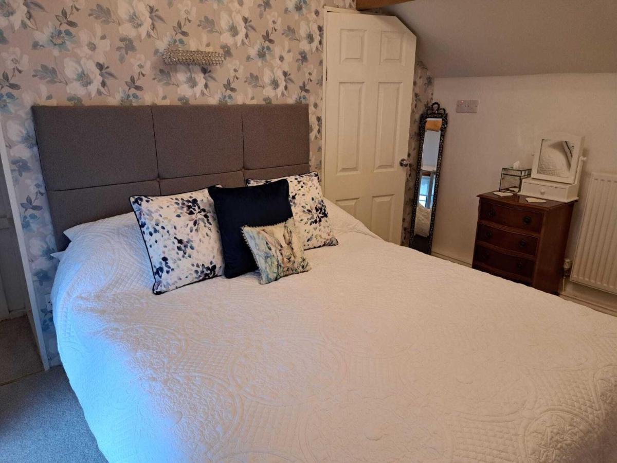 Saughall Mill Farm Cottage Chester Extérieur photo